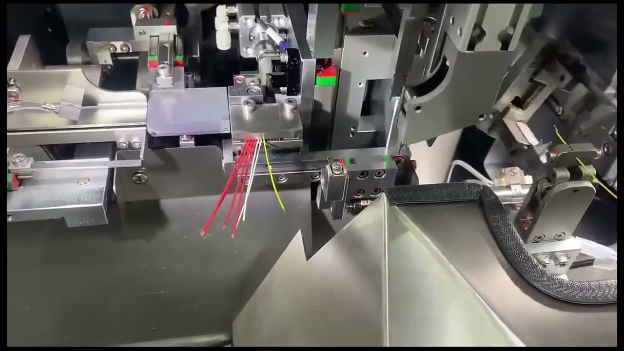 Intelligent Wire Peeling Crimping and Terminal Insertion Machine