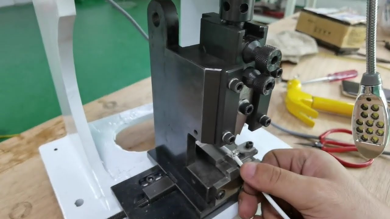 2.0T Terminal Machine Mold and Its Accessories