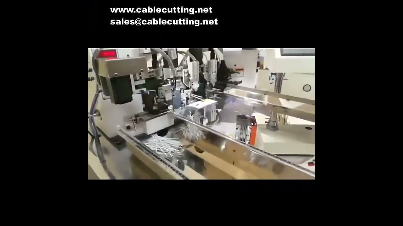 Double wire pressing three head end machine, automatic power cord crimping crimping terminal machine