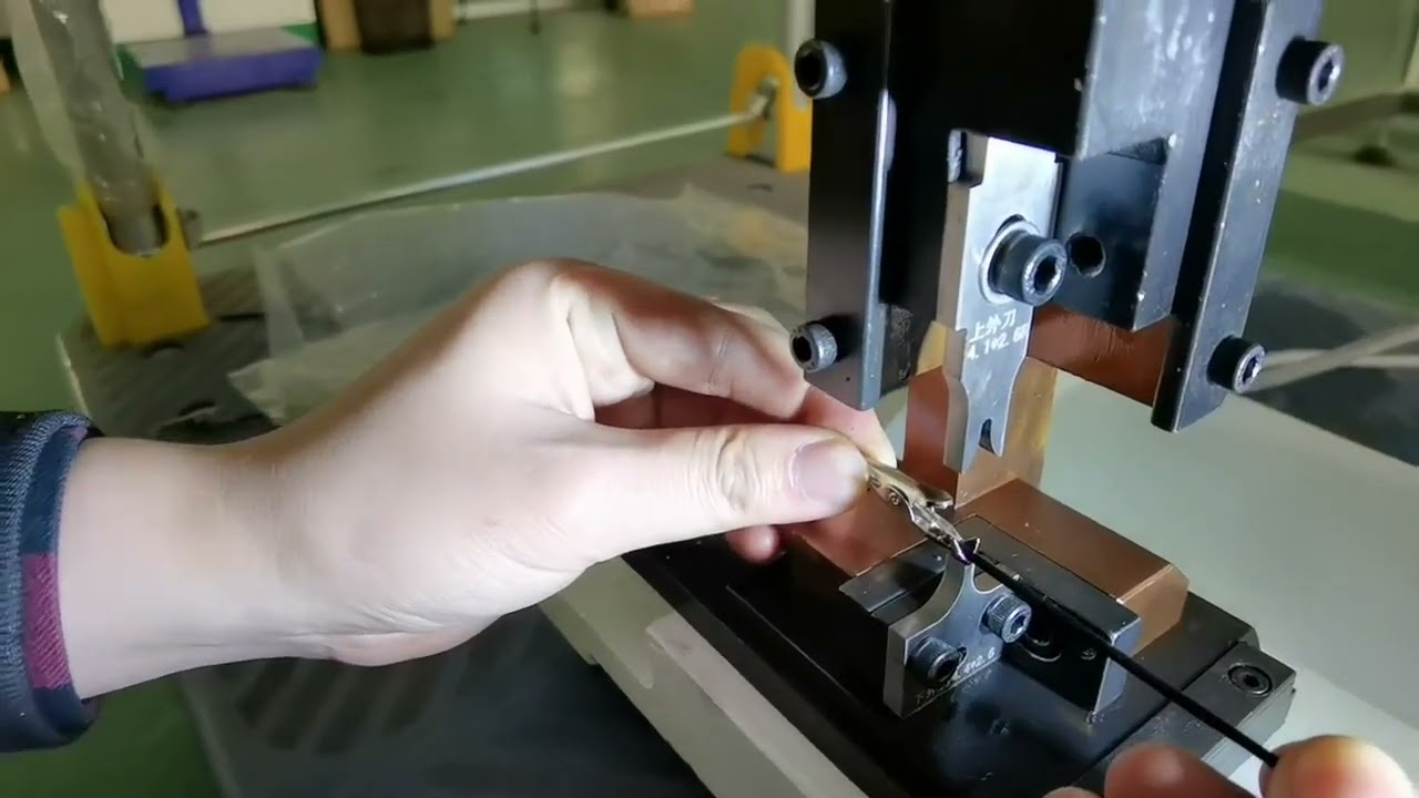 2T Terminal Machine + Single Grain Mold Working Real Shot Equipment