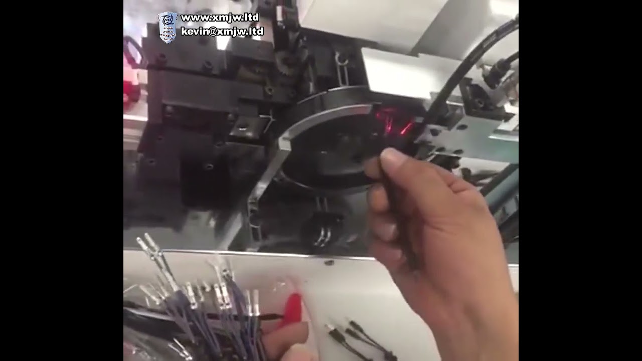 Semi automatic Heat Shrinkable Tube Machine With Touch Screen Operation