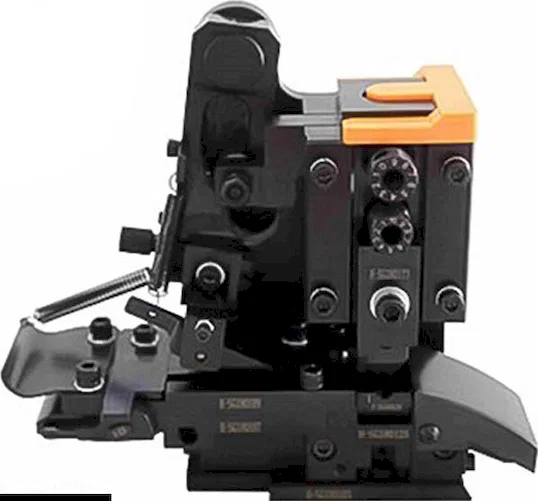 Khuôn Dập Ngang OTP Chính Xác Cao Chất Lượng - Đầu Kẹp Dập Đầu Cos